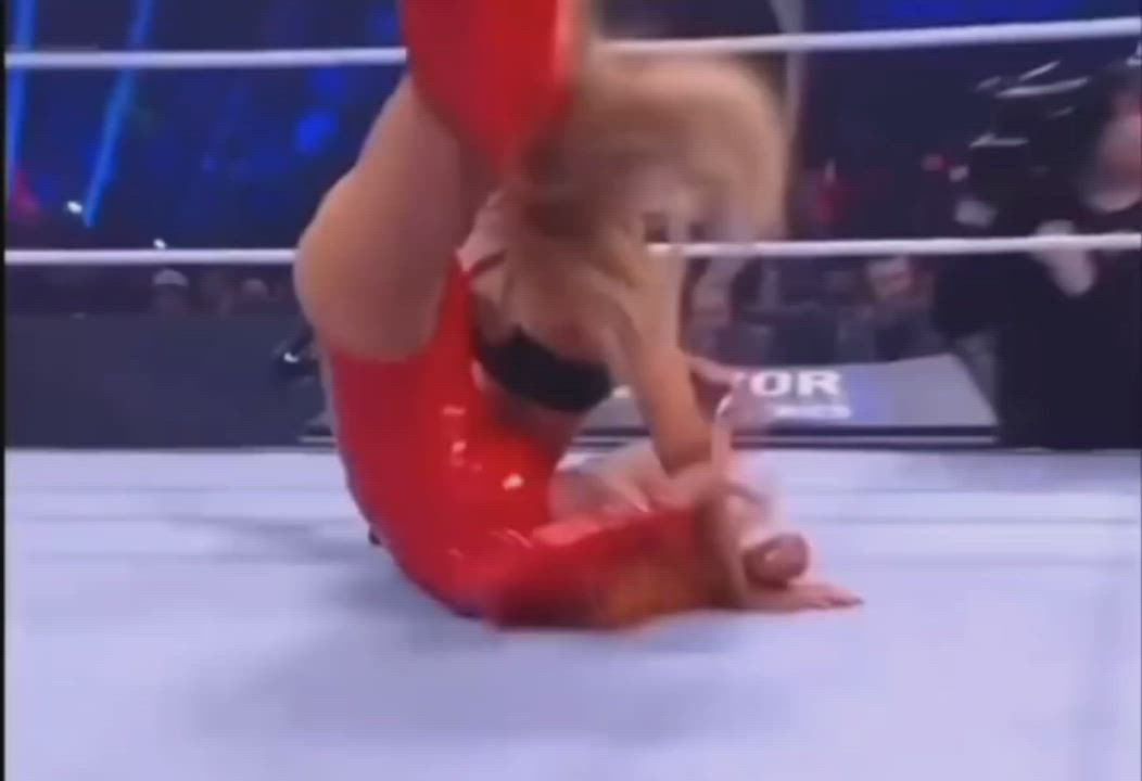 Becky got that Jiggle 🍑🍑🍑