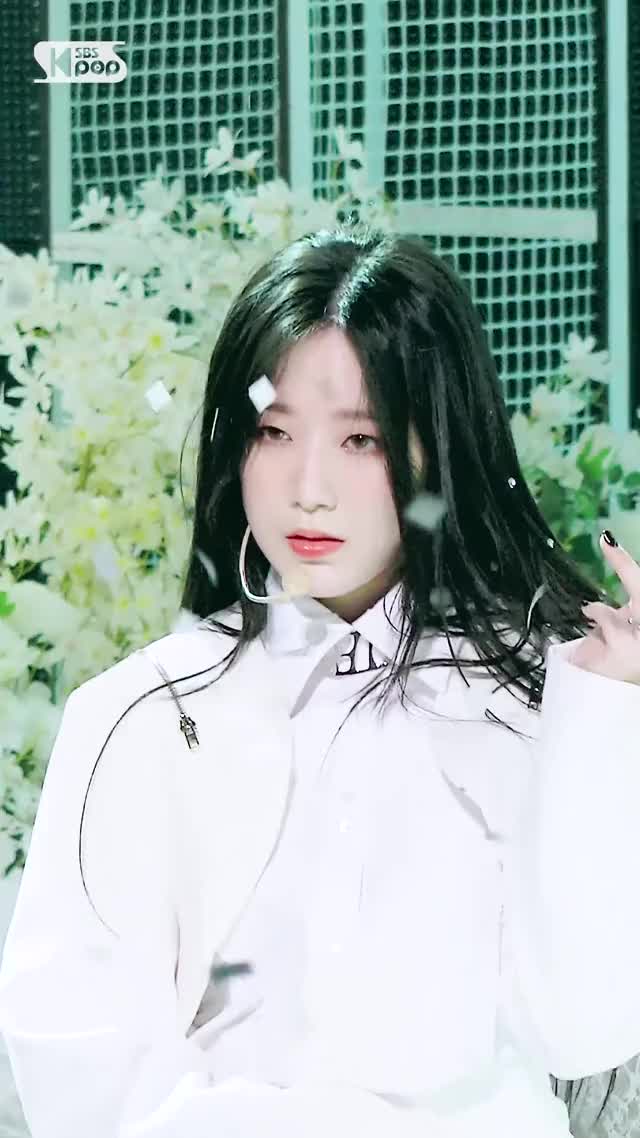 (G)I-DLE SHUHUA SBS Inkigayo 2020.4.12 [-HaTj9K730U]-4