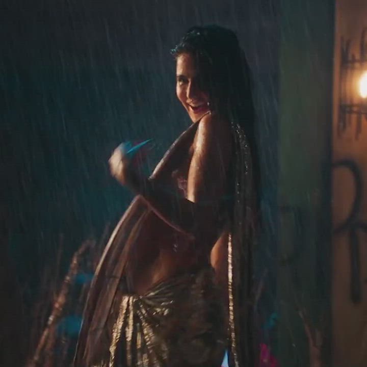 Bollywood Bouncing Tits Dancing Hair Katrina Kaif Seduction Wet gif