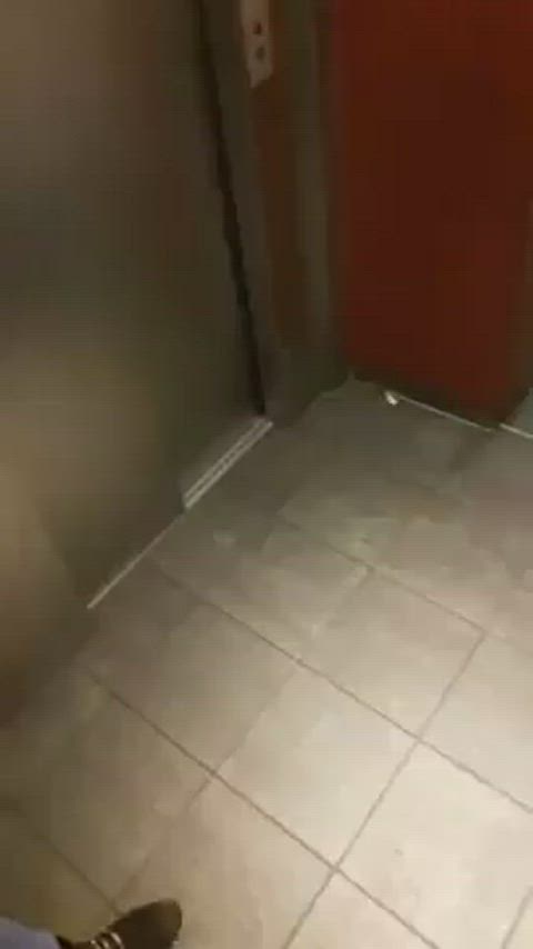 elevator sucking thot gif