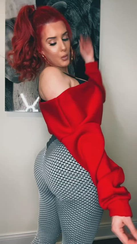 actress big ass celebrity redhead tattoo tiktok yoga pants celebs redheads gif