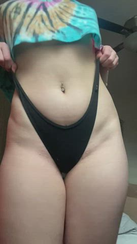 Amateur Ass Belly Button Big Ass Booty Girlfriend Girls NSFW Thick gif