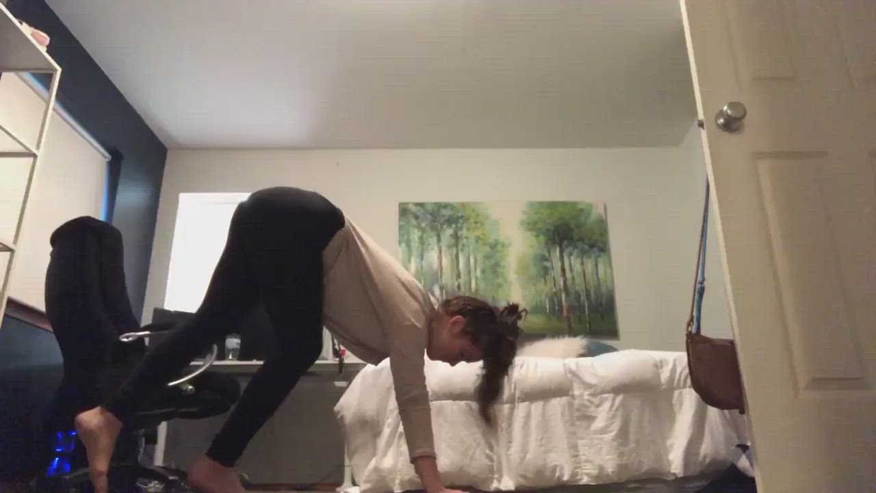 Babe Flexible Ponytail gif