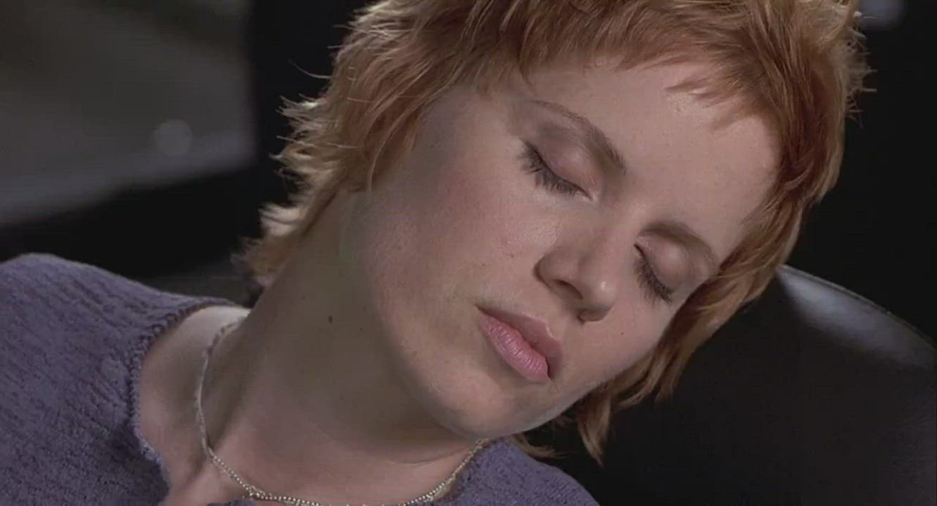 Kim Dickens in Hollow Man