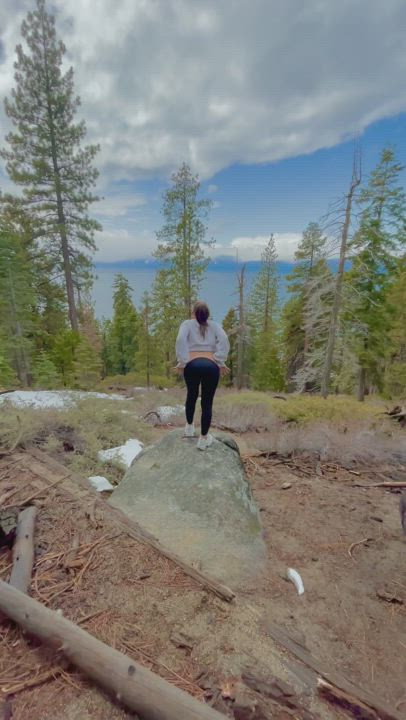 There’s always time for a flash on every trail ?