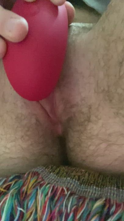 Nothing makes me cum harder than some suction on my cock 😋