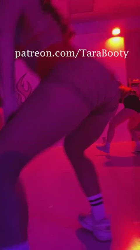 booty dance dancer twerking gif