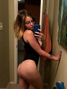 Just a girl with an amazing ass ;)