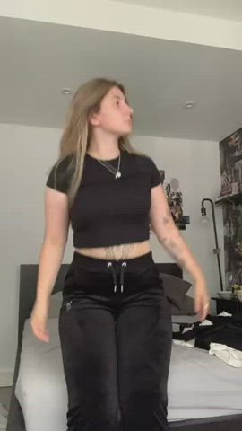 19 years old big ass cumshot gif