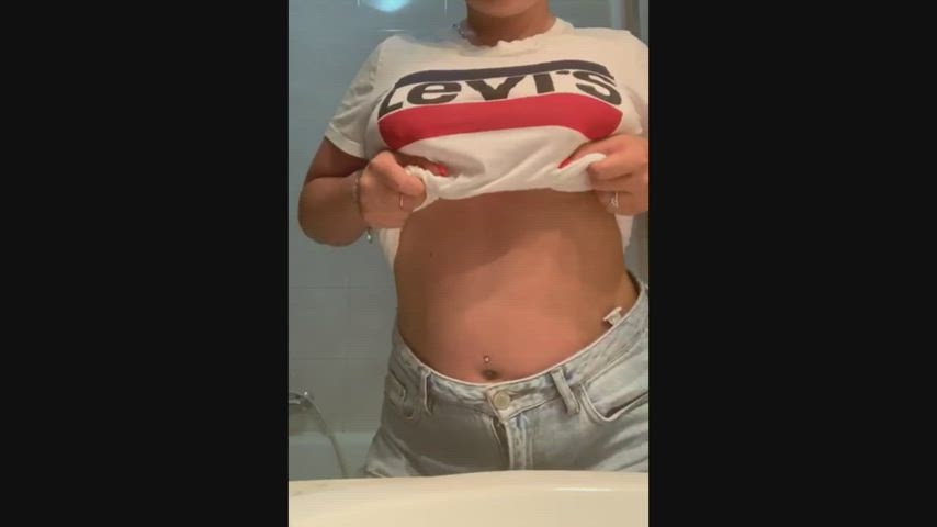 Big Tits Nude OnlyFans gif