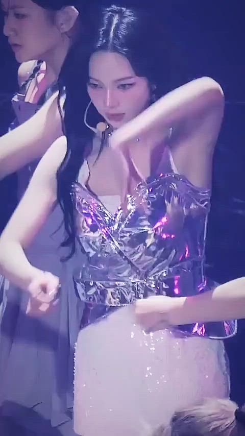 bouncing tits korean kpop gif