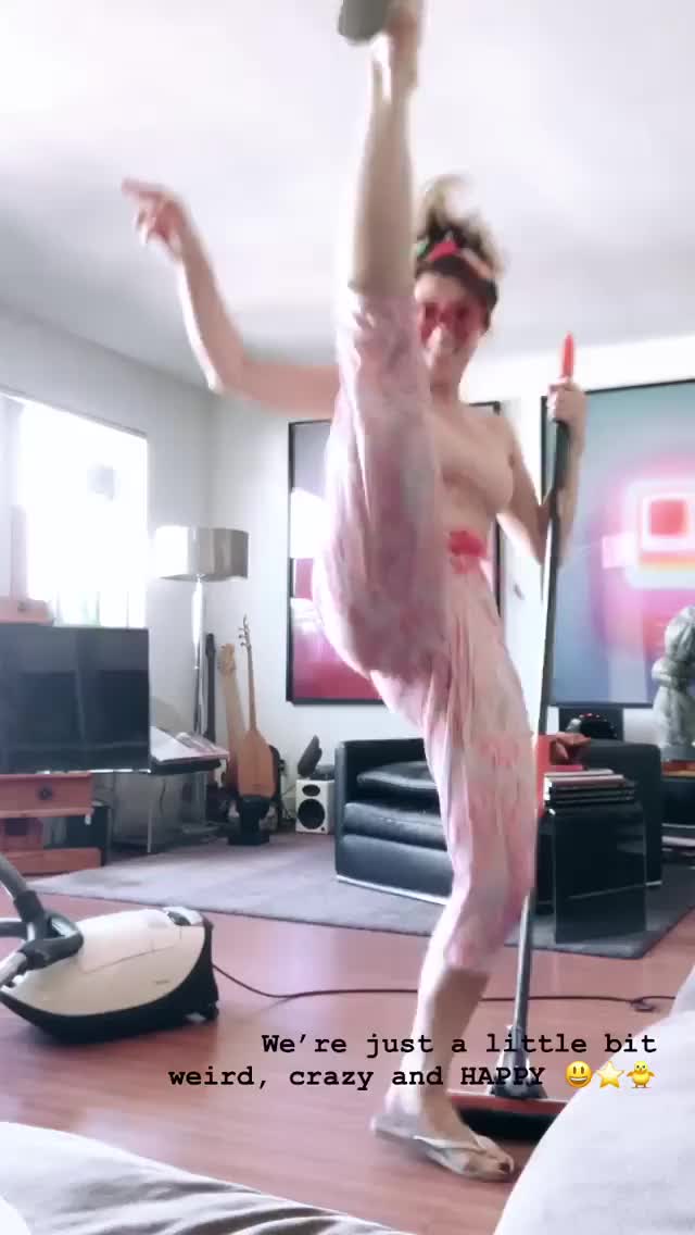 dancing gif