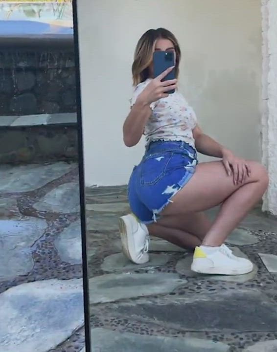 Babe Booty Celebrity Pretty Selfie gif