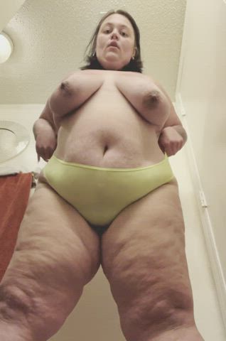 big tits boobs milf natural tits thick tits gif