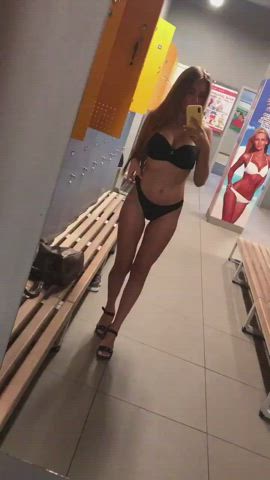 bra gym heels natural tits niemira selfie tits gif