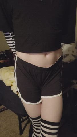 got some dolphin shorts, they're a bit too big though ;p