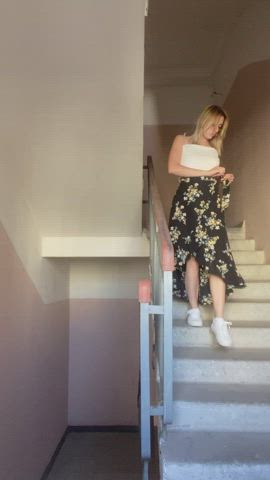 ass blonde onlyfans gif