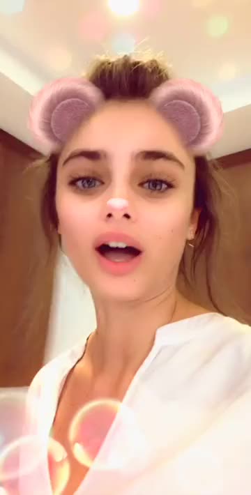 taylor hill~090OtueURCuzldjS2J4htgAAAq cECPSYVR53AWD7Oe-6AWD7OeGuAAFRgA