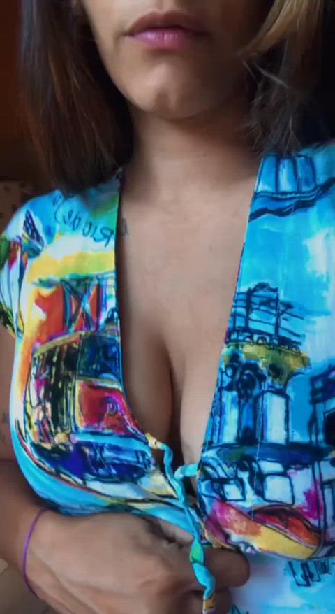 big tits massage onlyfans pretty tits vintage amateur-girls just-boobs gif