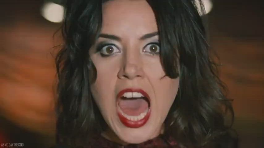 aubrey plaza brunette celebrity gif