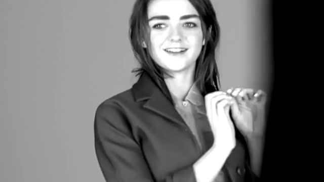 Maisie Williams (OC)