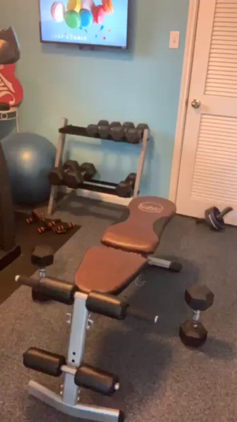 caught daddy gym workout gif