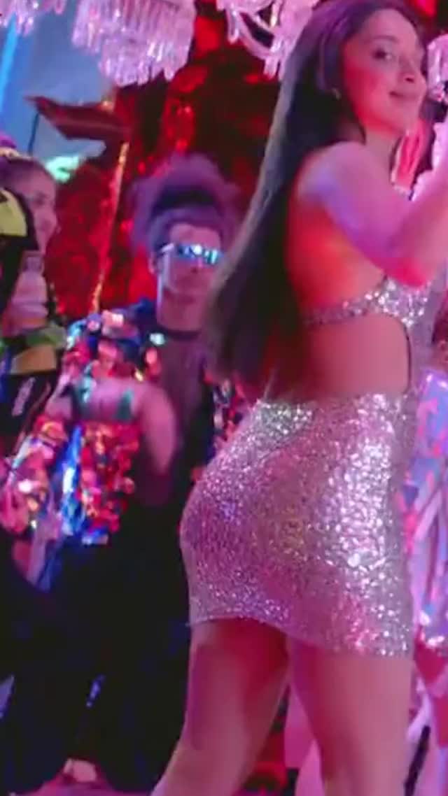 kiara ass