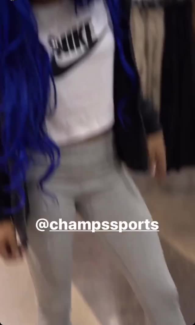 Sasha Banks would be the perfect petite spinner for porn