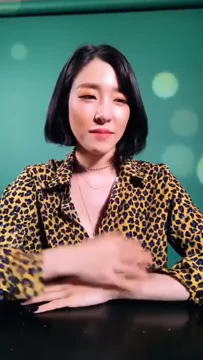 [181003] SNSD Tiffany Instagram Live 5