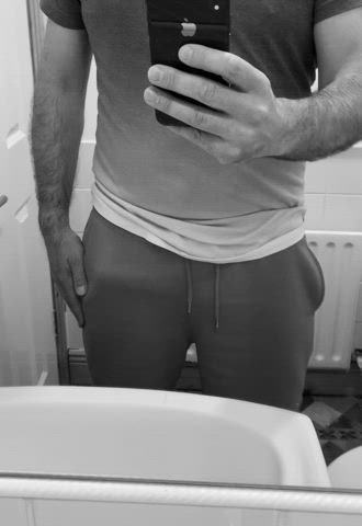 [M] Shorts to work….. maybe not the best choice.