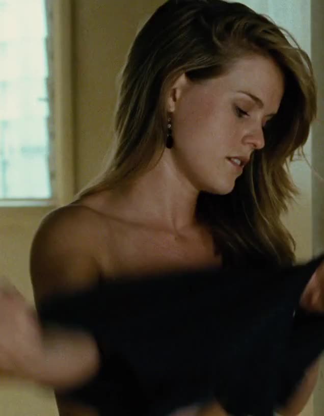 Alice Eve - Crossing Over (2009)