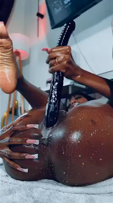 dildo ebony masturbating oiled pussy r/lipsthatgrip gif