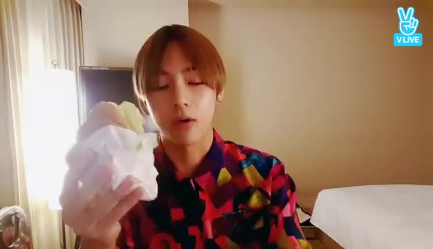 [V LIVE] BTS Live : 김태형과 함께하는 고민상담소