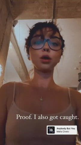 brunette celebrity cleavage glasses pokies sarah hyland small tits gif