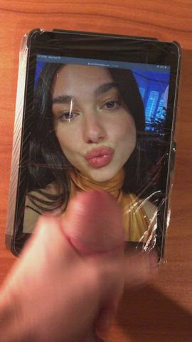 Dua Lipa kissy face facial