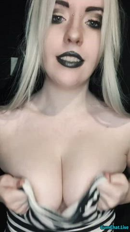 Alt Amateur Big Tits Boobs Bouncing Tits Busty Emo Goth NSFW OnlyFans Teen Tits gif