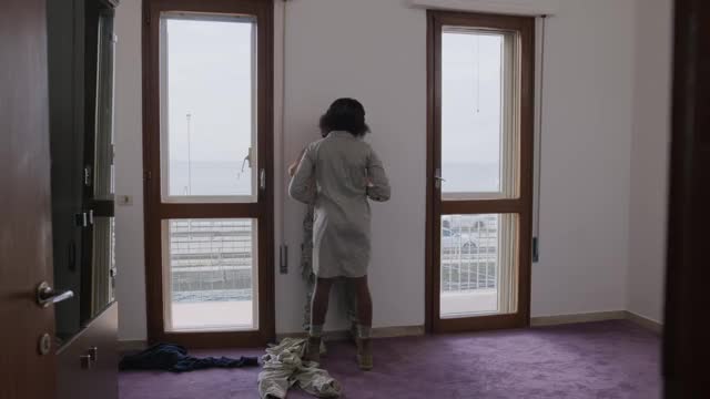 Alice Braga & Faith Alabi in We Are Who We Are (TV Series 2020) [S01E05] - Scene