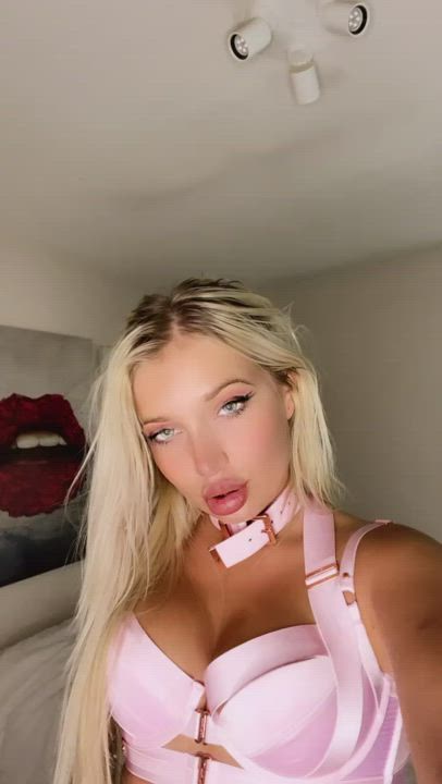 Babe Blonde OnlyFans gif