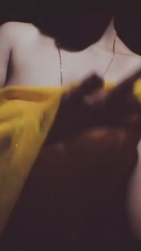 desi nipples saree selfie gif