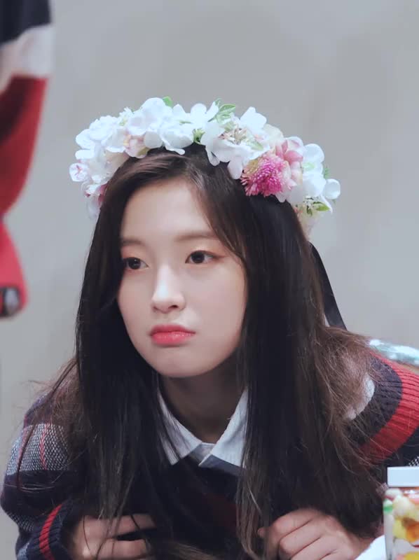 519. Oh My Girl - Arin