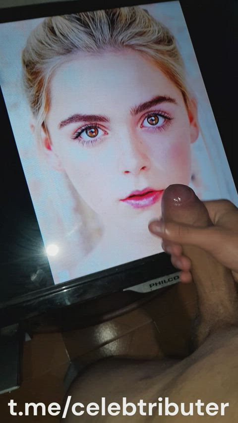 Kiernan Shipka cumtribute