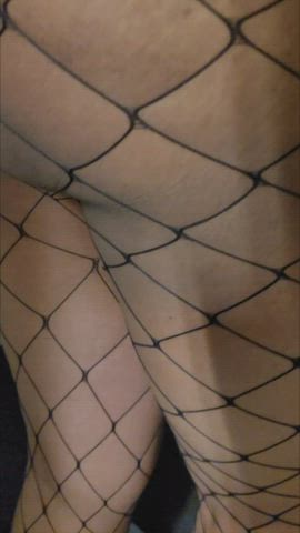 Yall like fishnet? Like how my booty is!!