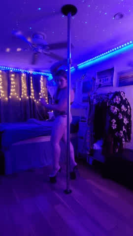 ass candid dancing high heels pole dance gif
