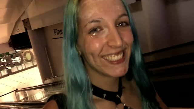 Liz Rainbow - Custom Cumwalk Clip(00h00m00s-00h00m08s)