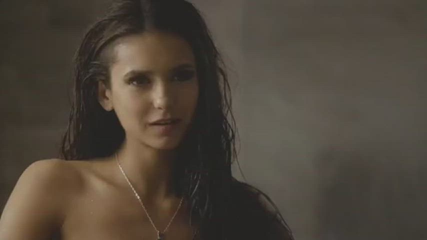 Nina Dobrev