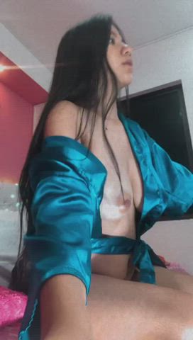 Big Tits Brunette Camgirl Curvy Latina Model Nipples Seduction Teen gif