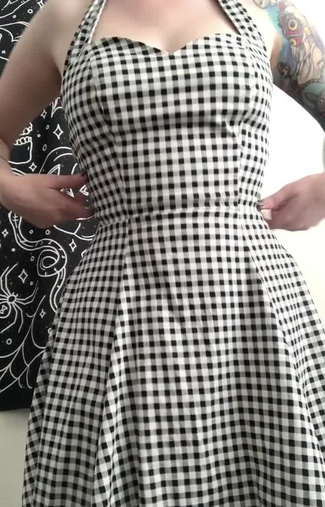 Sundresses are great for letting your tits out [OC Reveal]