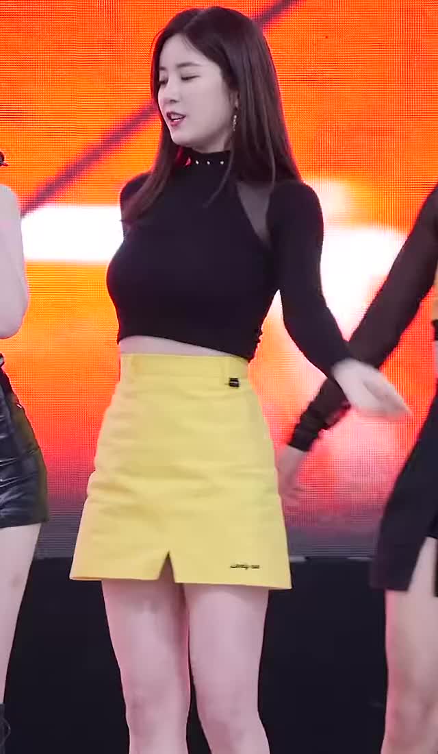 Apink - Chorong's Boobs and Attitude on 190601