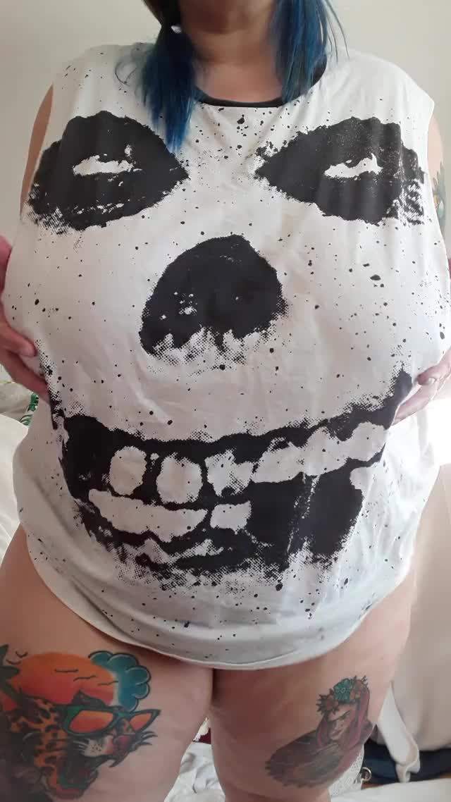 misfits titty drop