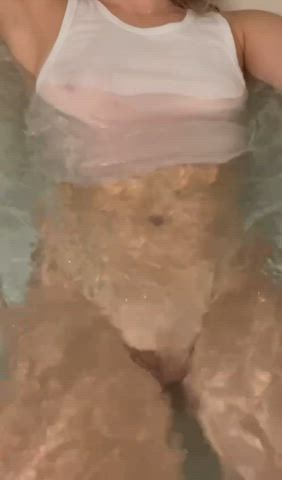 20 years old onlyfans small tits wet gif